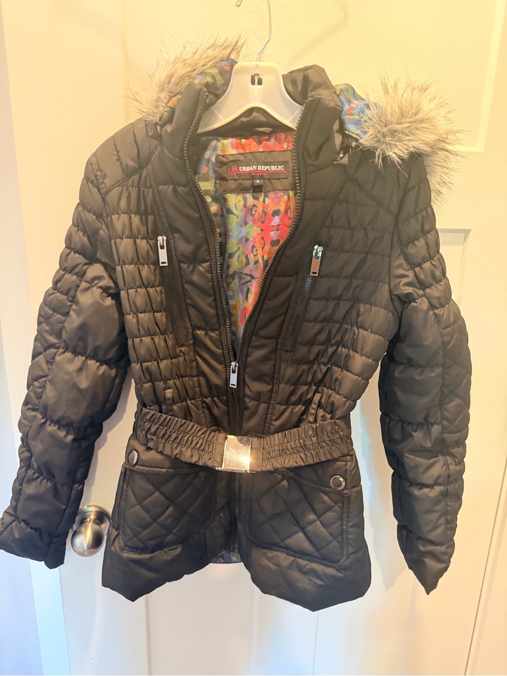 Urban Republic Black Quilted Puffer Jacket Faux Fur Hood Belted Coat Small